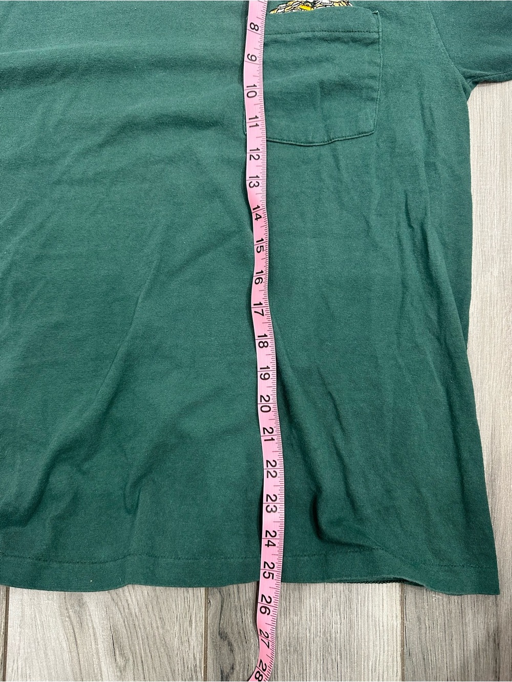 Vintage 90s Disney embroided pocket Tee - Picture 4 of 6